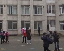 Школа, фото: скриншот из видео