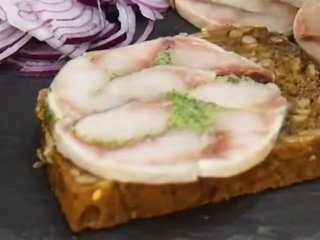 Атлантичне сало, кадр з відео