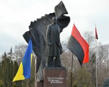 Пам'ятник Степану Бандері у Львові, фото: Типовий Львів