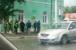 У Харкові влаштували облаву на трьох в'язнів, які втекли з-під носу у копів