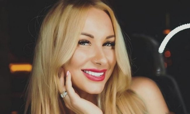 Дружина Морозюка образила вболівальників за критику чоловіка