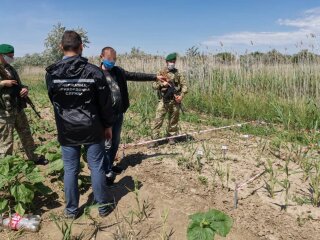 Незаконное пересечение границы, скриншот: facebook.com/Izmpz