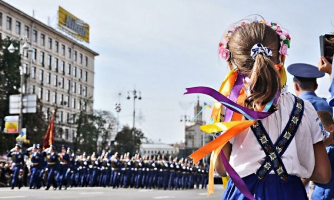 Репетиція параду до Дня Незалежності не обійшлася без курйозної ДТП. Голосно не смійтеся