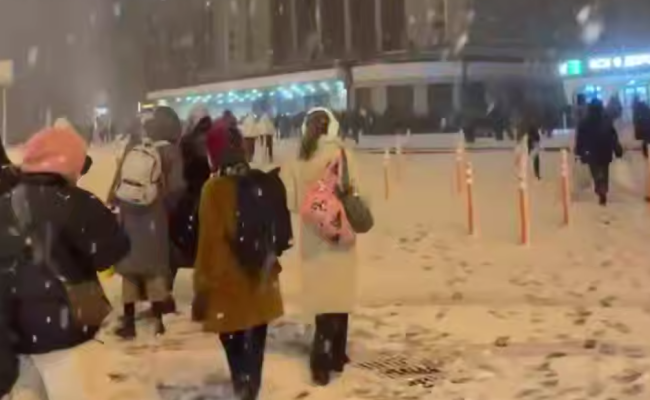 Украинцы, снег, зима, кадр из видео