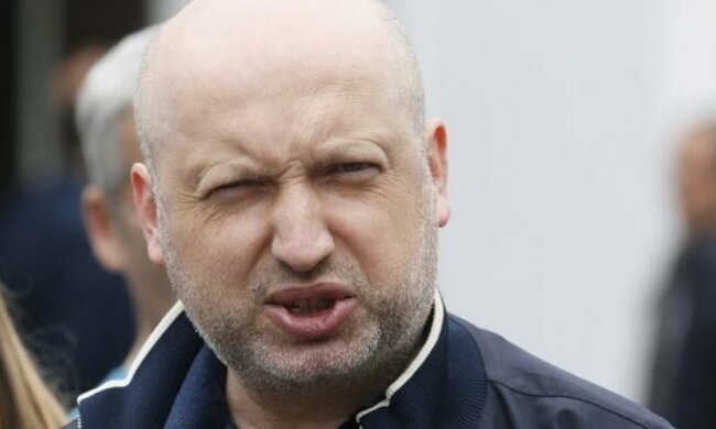 Турчинов рассказал, как спас регионалов на Майдане