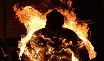 "Яскравий протест" ялтинського бізнесмена закінчився реанімацією (відео)