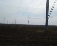 На крымской границе подорвали еще одну электроопору