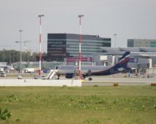 Не поділили смугу: у Варшаві зіткнулися два літаки
