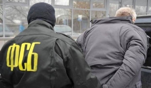 ФСБ в Крыму схватила правозащитников и человека Лутковской