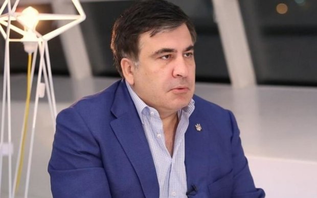 Я достаю из широких штанин: Саакашвили лишился бесценного груза