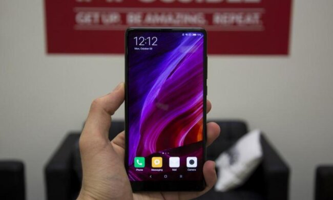 Китайці позбавили свій флагман "підборіддя"