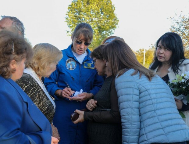 cc9OhsHGtz4Of2i15VynfKu1ho17fZPXs5Pkgzz3 - Відома американська астронавтка відвідала Україну (Znaj.ua) - rai.ua