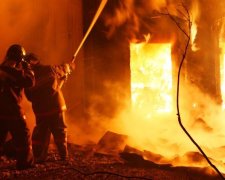 З'явилися кадри масштабної пожежі під носом у Путіна