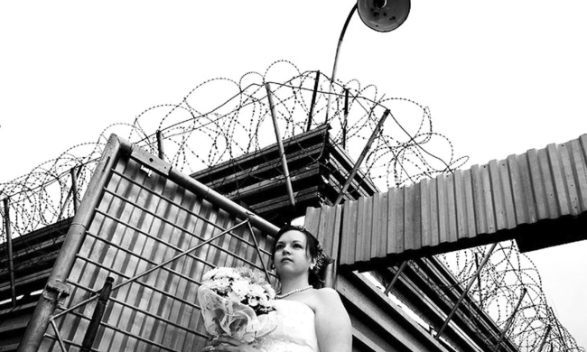 Вопреки логике и здравому смыслу: на Харьковщине отчаянная девушка подарила себя обездоленному