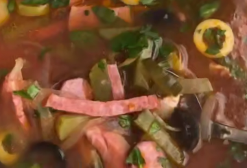 Мясная солянка, кадр с видео