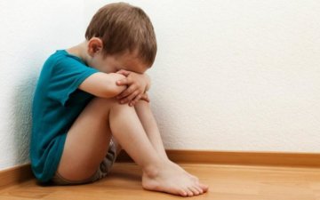 Посадили с крысами: наркоманы жестоко издевались над 4-летним ребенком