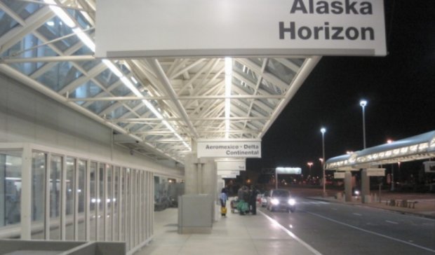 Американский аэропорт эвакуировали из-за угрозы взрыва