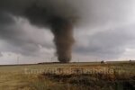 Крыши вырваны с корнем, люди лишились домов - вслед за пожарами Украину атаковал торнадо