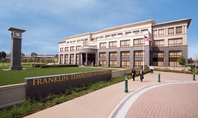 Яресько полетіла в США, аби скористатися "останнім шансом домовитися"