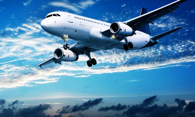 Зеленський розповів, коли відновлять авіасполучення з України в Росію: всього одна умова