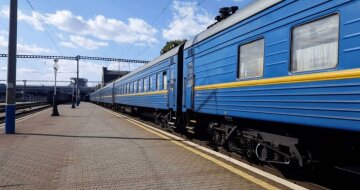 Затримка поїздів у Дніпрі через обстріли