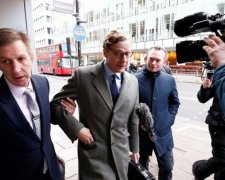 Facebook "допоміг" закритися компанії, яка забезпечила перемогу Трампу
