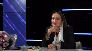 Лариса Кадочникова