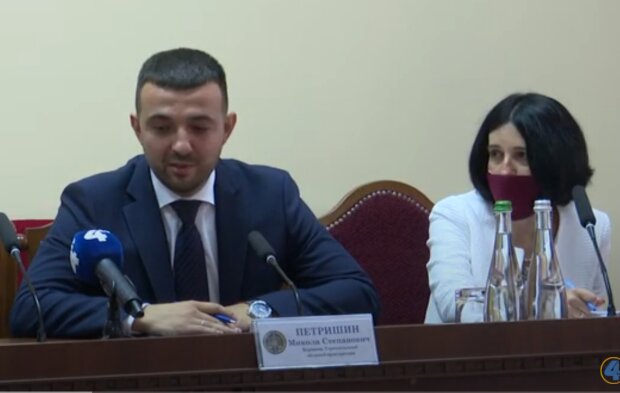 Новый прокурор Тернопольщины продержался в кресле два дня: "Буду вас е**ть, как тупых свиней"