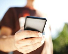 WhatsApp подставил полтора миллиарда пользователей