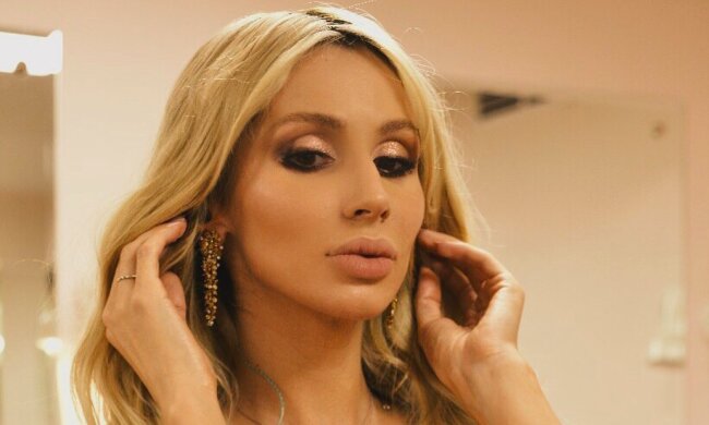 Кожаные трусики, полеты на люстре и мачо: Лобода показала, как отожгла на концерте в Москве