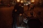 У Франківську знайшли жінку без свідомості, фото: Facebook Муніципальна інспекція Івано-Франківська