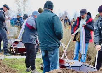 Похорон воїна ЗСУ та його мами, фото: Facebook