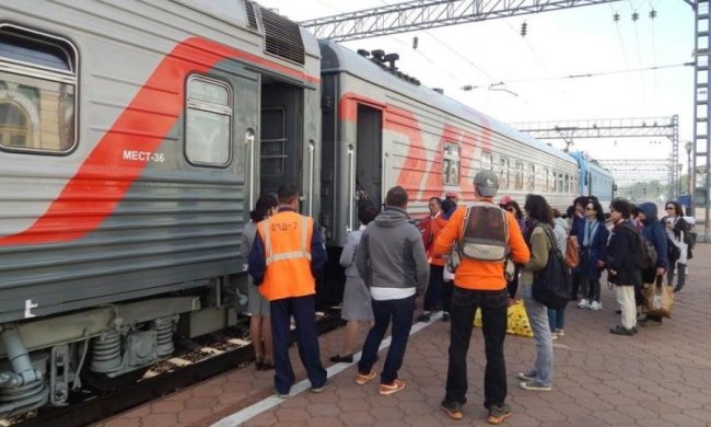 Нехай щастить! Потяги з росіянами покотили в обхід України