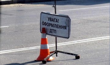 На Закарпатті автомобіль врізався у потяг 