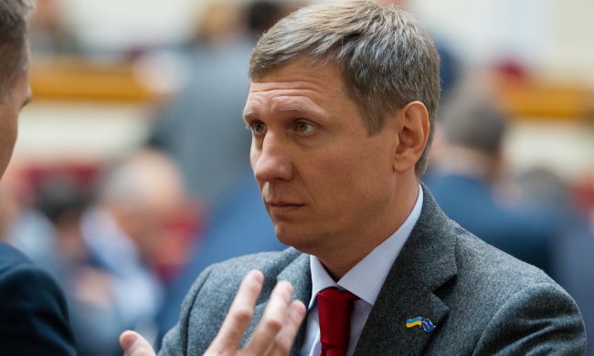 Шахов показал, почему на нынешнюю стипендию студентам не прожить: выдавайте хотя бы те копейки