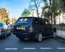 Євробляхери оточили Раду, вся надія - на Зеленського: що вимагають активісти