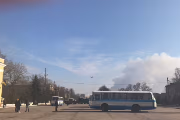 Кремль готовится к весне: соцсети отреагировали на взрывы под Харьковом