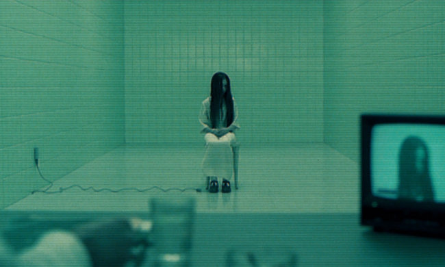 Жизнь страшнее ужастика: героиня "Звонка" загремела за решетку