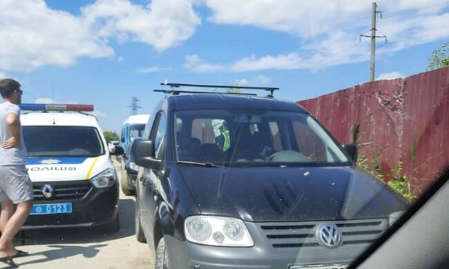 Під Львовом озвірілий Отелло прострілив ногу дружині-красуні - щоб "не гуляла"