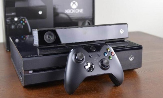 Microsoft показала потрухи ігрової приставки