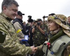 "Із мого класу жоден хлопець не пішов служити, всі ховалися. Але хтось же повинен захищати країну", - Кнопка-кулеметниця вразила Україну силою духу