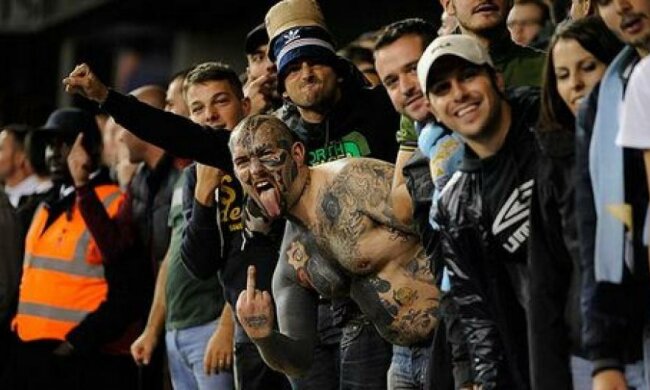 Фанати подарували футболістам "Лаціо" лайно (фото)