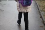Дитину всю ніч не впускали додому, кадр з відео