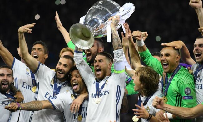 Реал - переможець Ліги чемпіонів: Фото церемонії нагородження