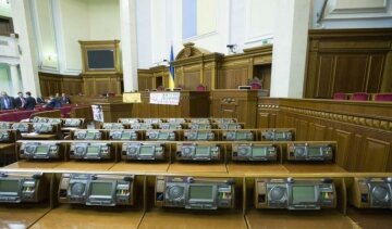 Депутаты будут водить экскурсии по Раде 