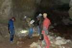 Під Харковом натрапили на таємничу печеру, вчені ламають голови над дивним посланням: кадри з-під землі