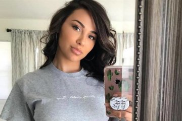 Нежная Ана Чери в пижаме забыла прикрыть огромные ягодицы: фото 18+