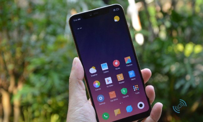 Xiaomi Mi 8 Pro оснастили космічними технологіями