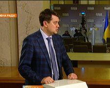 Разумков не отримав зарплату і поскаржився на Тимошенко - "Вона вирішила..."