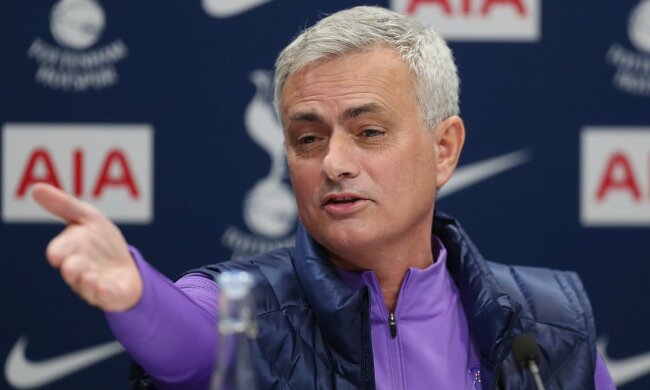 Жозе Моуриньо, twitter.com/spursofficial